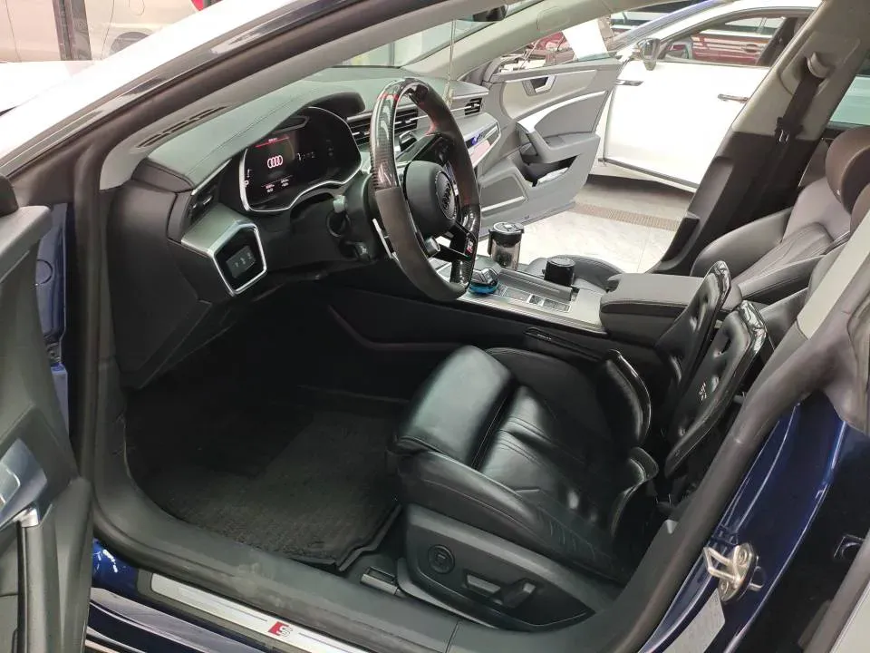 2021 Audi A7 2.0T 245HP L4 7DCT,autocango,china used car exporter,china ev exporter,chinese used car exporter,chinese used ev exporter