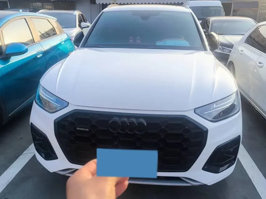 2023 Audi Q5L 2.0T 190HP L4 7DCT,autocango,china used car exporter,china ev exporter,chinese used car exporter,chinese used ev exporter