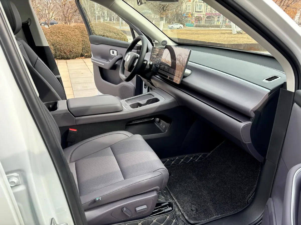 2026 Leapmotor C10 1.5L 95HP L4 REEV,autocango,china used car exporter,china ev exporter,chinese used car exporter,chinese used ev exporter