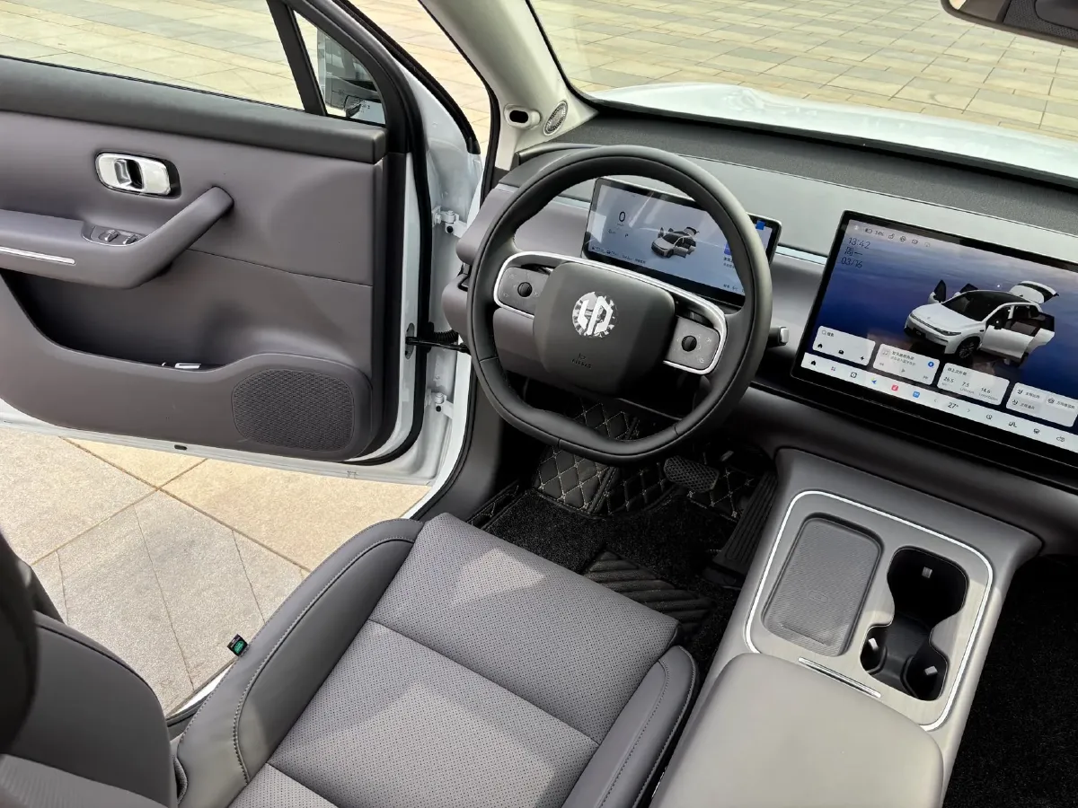 2026 Leapmotor C10 1.5L 95HP L4 REEV,autocango,china used car exporter,china ev exporter,chinese used car exporter,chinese used ev exporter