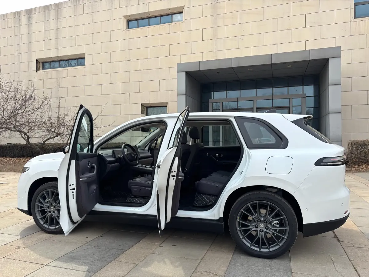 2026 Leapmotor C10 1.5L 95HP L4 REEV,autocango,china used car exporter,china ev exporter,chinese used car exporter,chinese used ev exporter