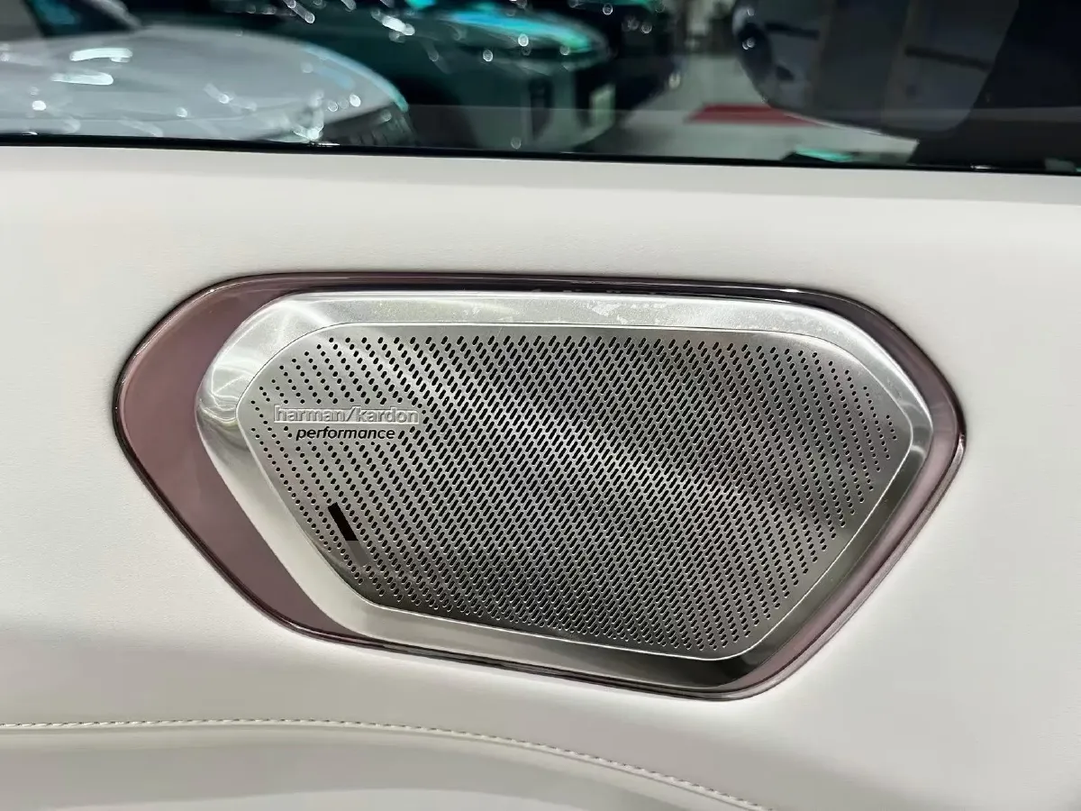 2025 LYNK&CO 900 1.5T 190HP L4 3DHT PHEV 43.3KWH,autocango,china used car exporter,china ev exporter,chinese used car exporter,chinese used ev exporter