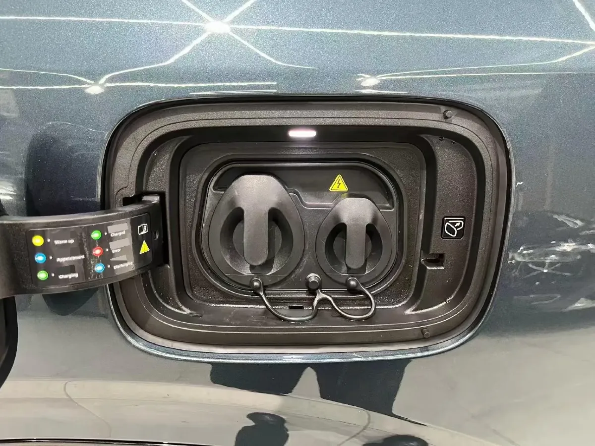 2025 LYNK&CO 900 1.5T 190HP L4 3DHT PHEV 43.3KWH,autocango,china used car exporter,china ev exporter,chinese used car exporter,chinese used ev exporter