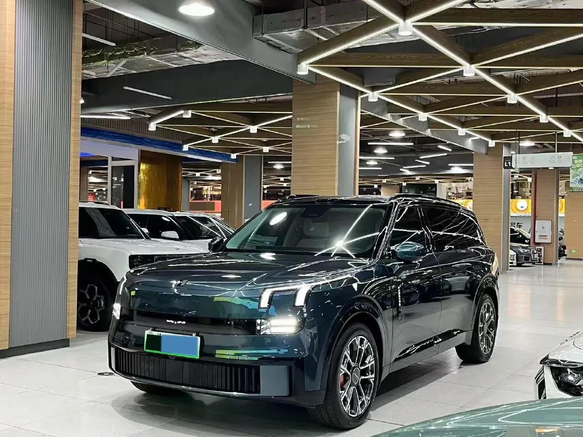 2025 LYNK&CO 900 1.5T 190HP L4 3DHT PHEV 43.3KWH,autocango,china used car exporter,china ev exporter,chinese used car exporter,chinese used ev exporter