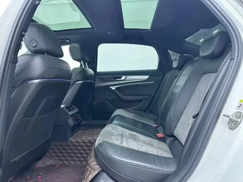 2020 Audi A6L 2.0T 224HP L4 7DCT,autocango,china used car exporter,china ev exporter,chinese used car exporter,chinese used ev exporter