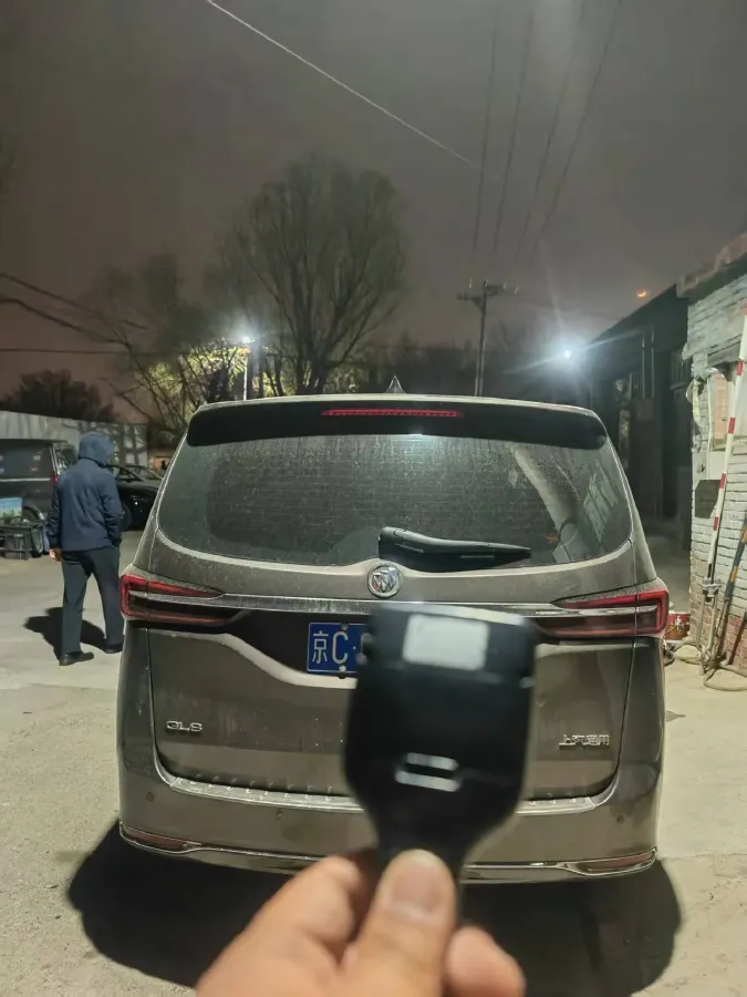 2023 Buick GL8 2.0T 237HP L4 9AT,autocango,china used car exporter,china ev exporter,chinese used car exporter,chinese used ev exporter