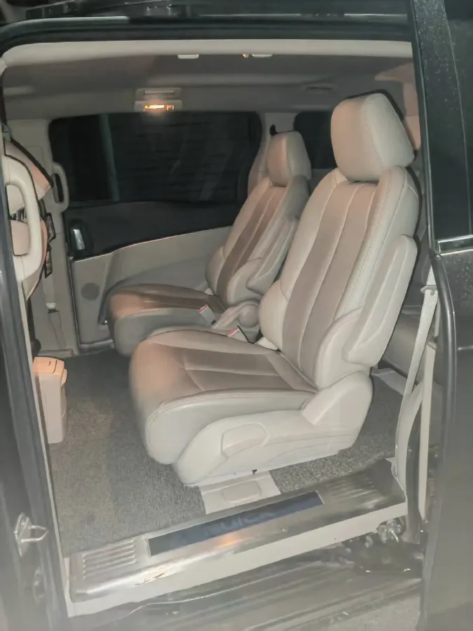 2023 Buick GL8 2.0T 237HP L4 9AT,autocango,china used car exporter,china ev exporter,chinese used car exporter,chinese used ev exporter