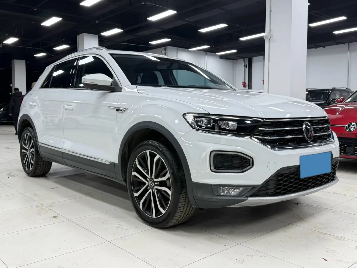 2021 Volkswagen T-Roc 1.4T 150HP L4 7DCT,autocango,china used car exporter,china ev exporter,chinese used car exporter,chinese used ev exporter