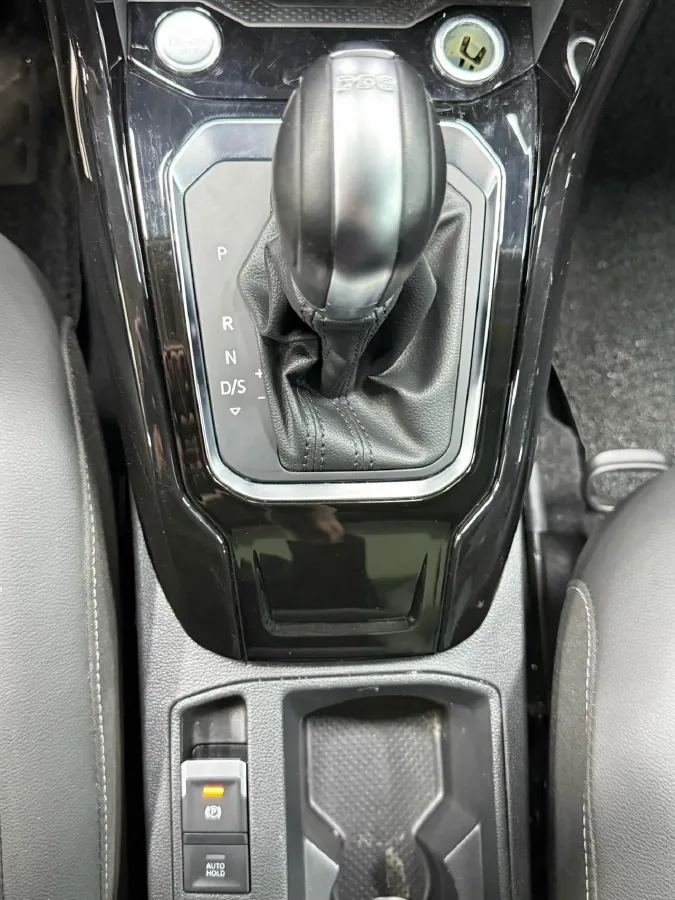 2021 Volkswagen T-Roc 1.4T 150HP L4 7DCT,autocango,china used car exporter,china ev exporter,chinese used car exporter,chinese used ev exporter