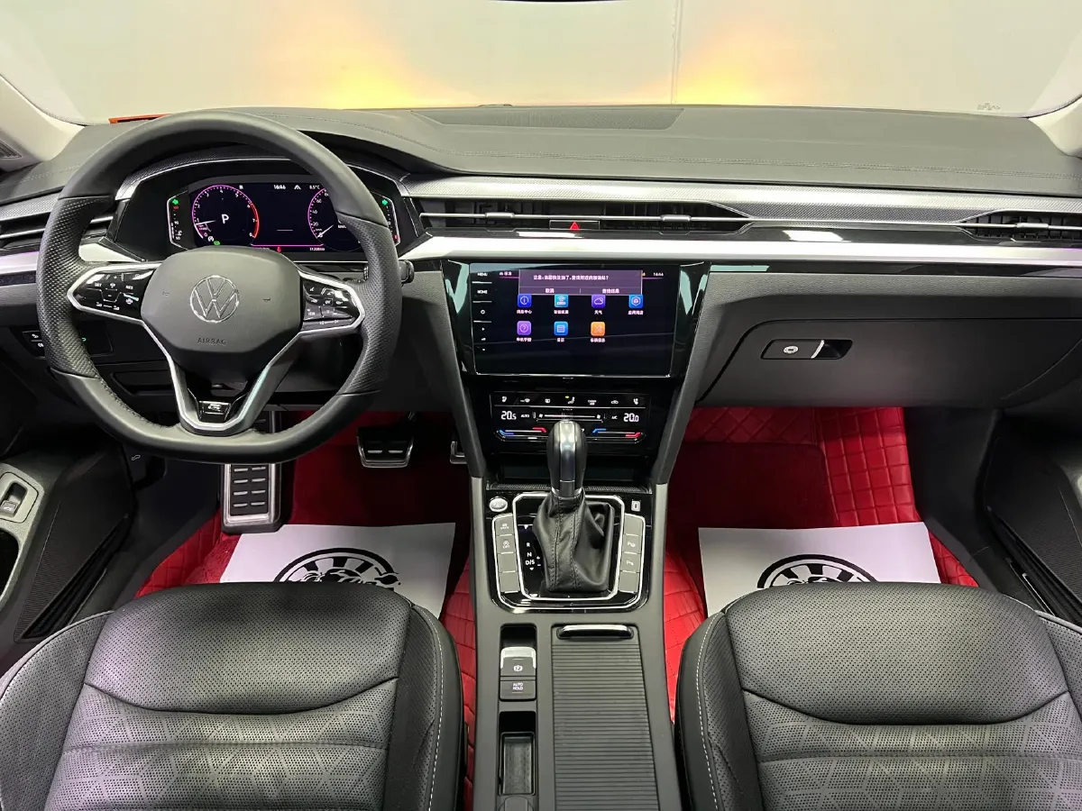 2021 Volkswagen CC 2.0T 220HP L4 7DCT,autocango,china used car exporter,china ev exporter,chinese used car exporter,chinese used ev exporter