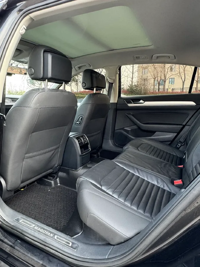 2019 Chevrolet Malibu XL 2.0T 241HP L4 9AT,autocango,china used car exporter,china ev exporter,chinese used car exporter,chinese used ev exporter