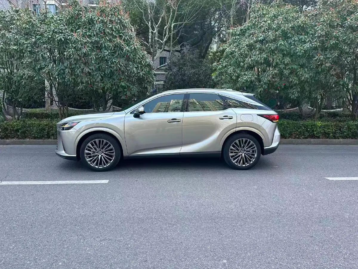 2023 Lexus RX 2.5L 189HP L4 E-CVT Hybrid,autocango,china used car exporter,china ev exporter,chinese used car exporter,chinese used ev exporter