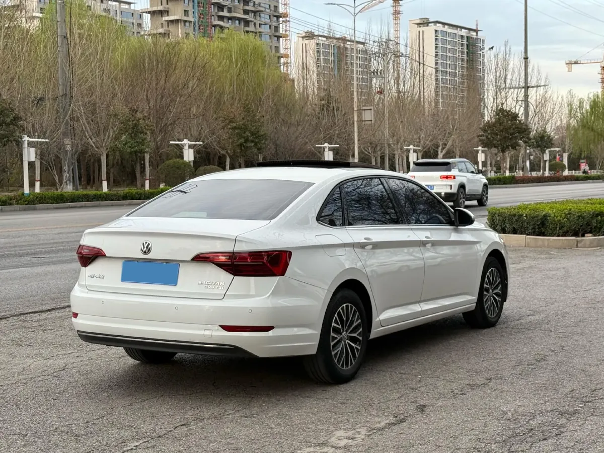 2019 Jeep Renegade 1.3T 173HP L4 7DCT,autocango,china used car exporter,china ev exporter,chinese used car exporter,chinese used ev exporter