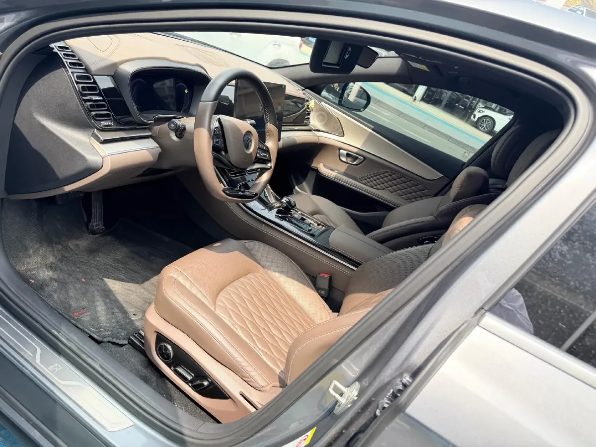 2023 BYD Han 1.5T 139HP L4 E-CVT PHEV 18.316KWH,autocango,china used car exporter,china ev exporter,chinese used car exporter,chinese used ev exporter