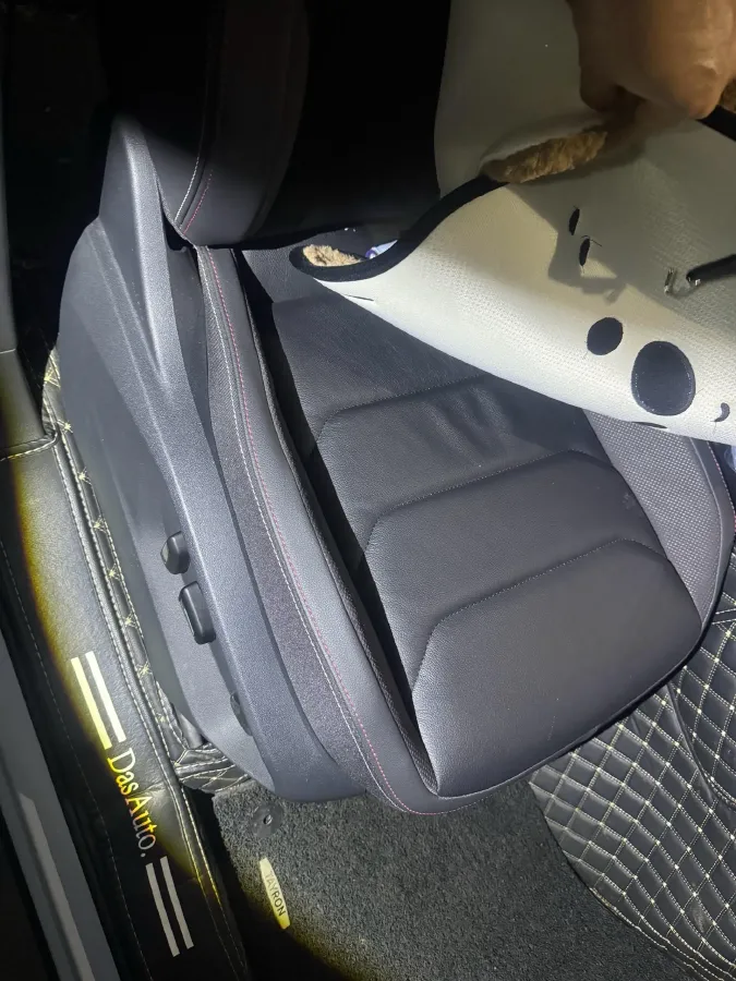 2022 Volkswagen Tayron 2.0T 186HP L4 7DCT,autocango,china used car exporter,china ev exporter,chinese used car exporter,chinese used ev exporter