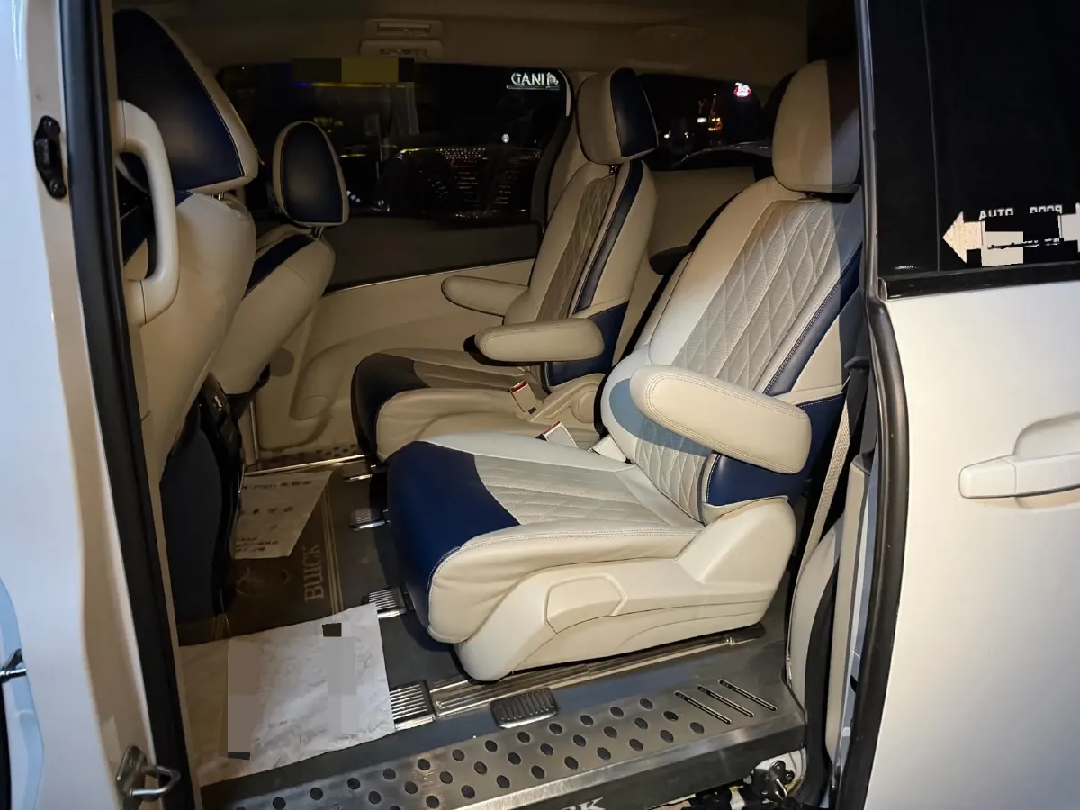 2020 Buick GL8 2.0T 237HP L4 9AT,autocango,china used car exporter,china ev exporter,chinese used car exporter,chinese used ev exporter