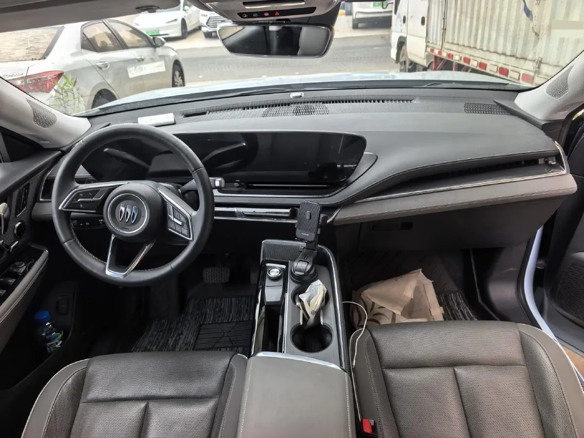 2023 Buick EnvisionPlus 1.5T 211HP L4 9AT,autocango,china used car exporter,china ev exporter,chinese used car exporter,chinese used ev exporter