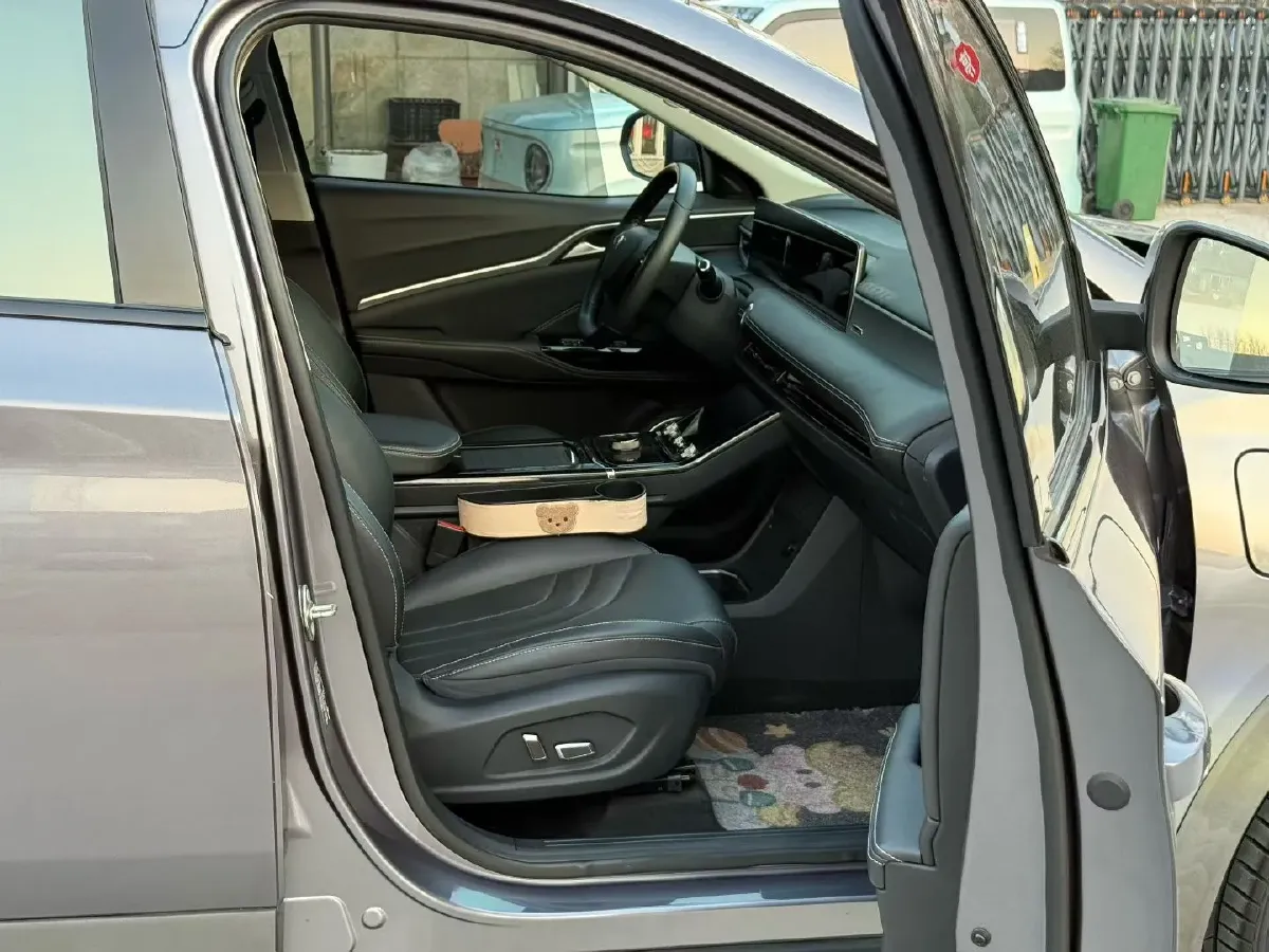 2021 Roewe RX5 1.5T 181HP L4 7DCT,autocango,china used car exporter,china ev exporter,chinese used car exporter,chinese used ev exporter