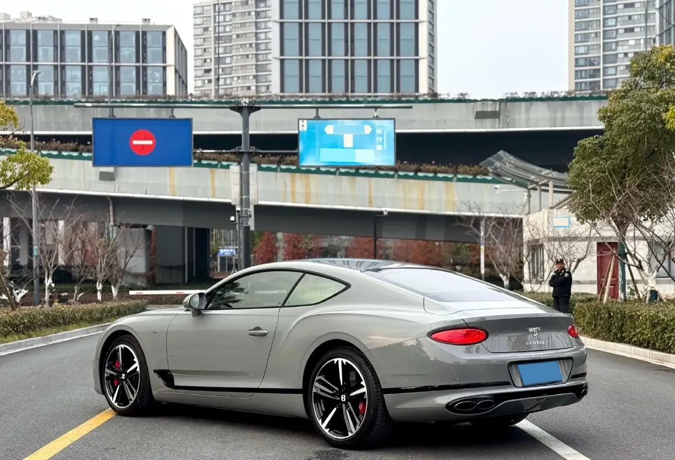 2020 Bentley Continental 4.0T 549HP V8 8DCT,autocango,china used car exporter,china ev exporter,chinese used car exporter,chinese used ev exporter