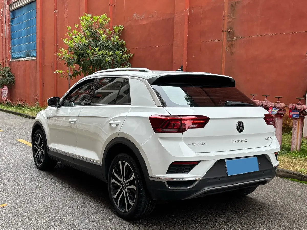 2022 Volkswagen T-Roc 1.4T 150HP L4 7DCT,autocango,china used car exporter,china ev exporter,chinese used car exporter,chinese used ev exporter