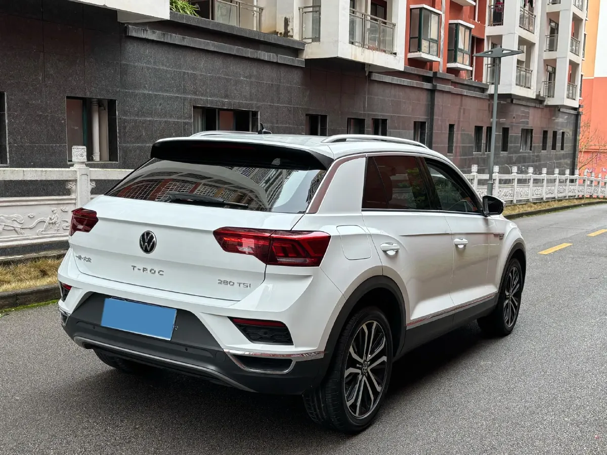 2022 Volkswagen T-Roc 1.4T 150HP L4 7DCT,autocango,china used car exporter,china ev exporter,chinese used car exporter,chinese used ev exporter