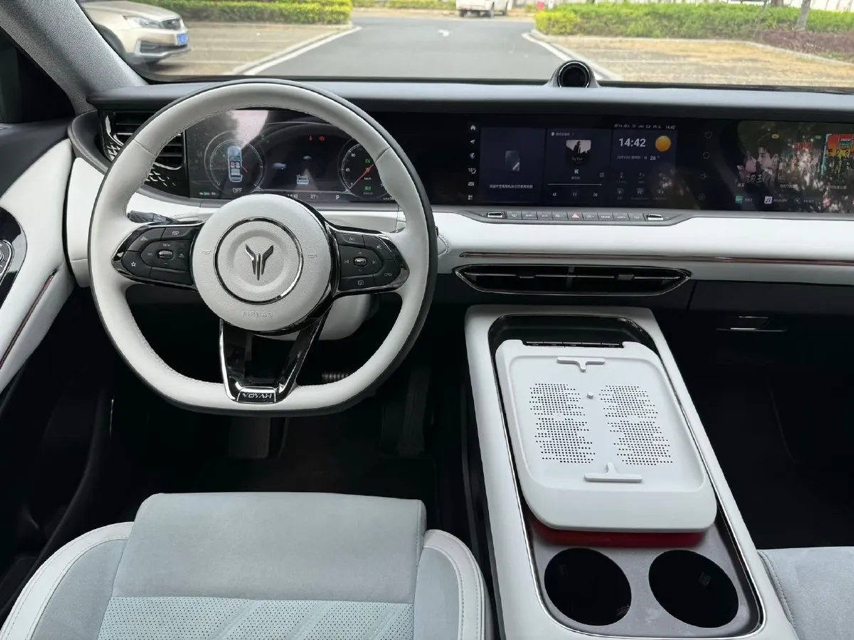 2025 Voyah FREE 1.5T 150HP L4 REEV 43KWH,autocango,china used car exporter,china ev exporter,chinese used car exporter,chinese used ev exporter