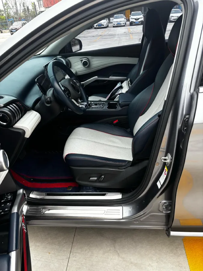 2022 Hycan Z03 BEV 64.23KWH,autocango,china used car exporter,china ev exporter,chinese used car exporter,chinese used ev exporter