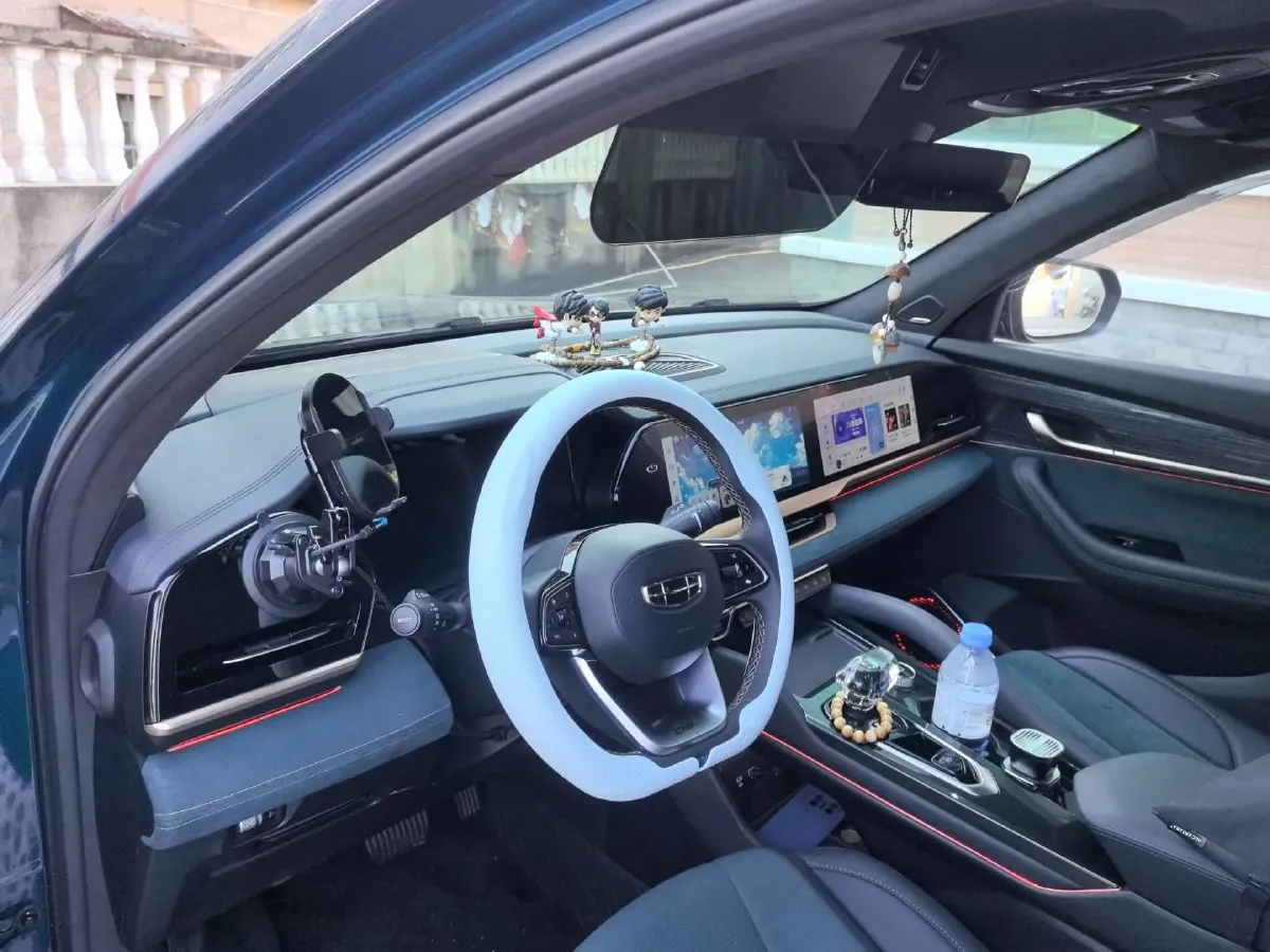 2021 Geely Monjaro 2.0T 218HP L4 7DCT,autocango,china used car exporter,china ev exporter,chinese used car exporter,chinese used ev exporter