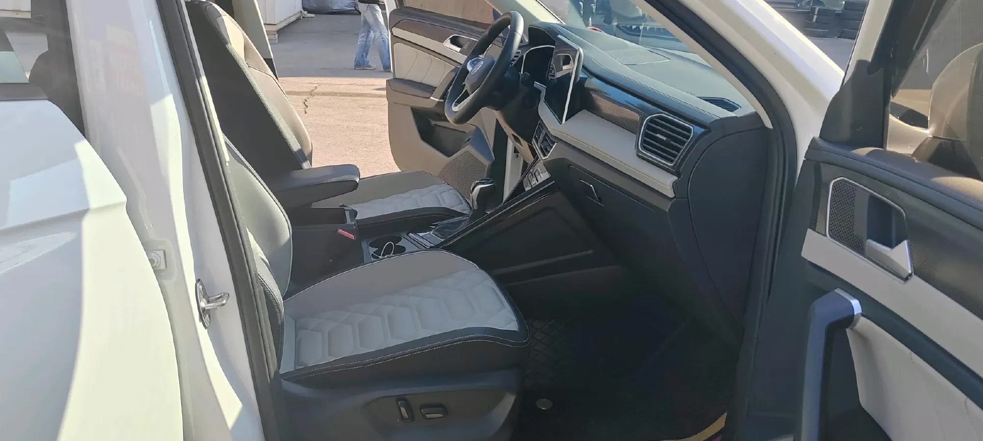 2023 Volkswagen Tayron 1.4T 150HP L4 7DCT,autocango,china used car exporter,china ev exporter,chinese used car exporter,chinese used ev exporter