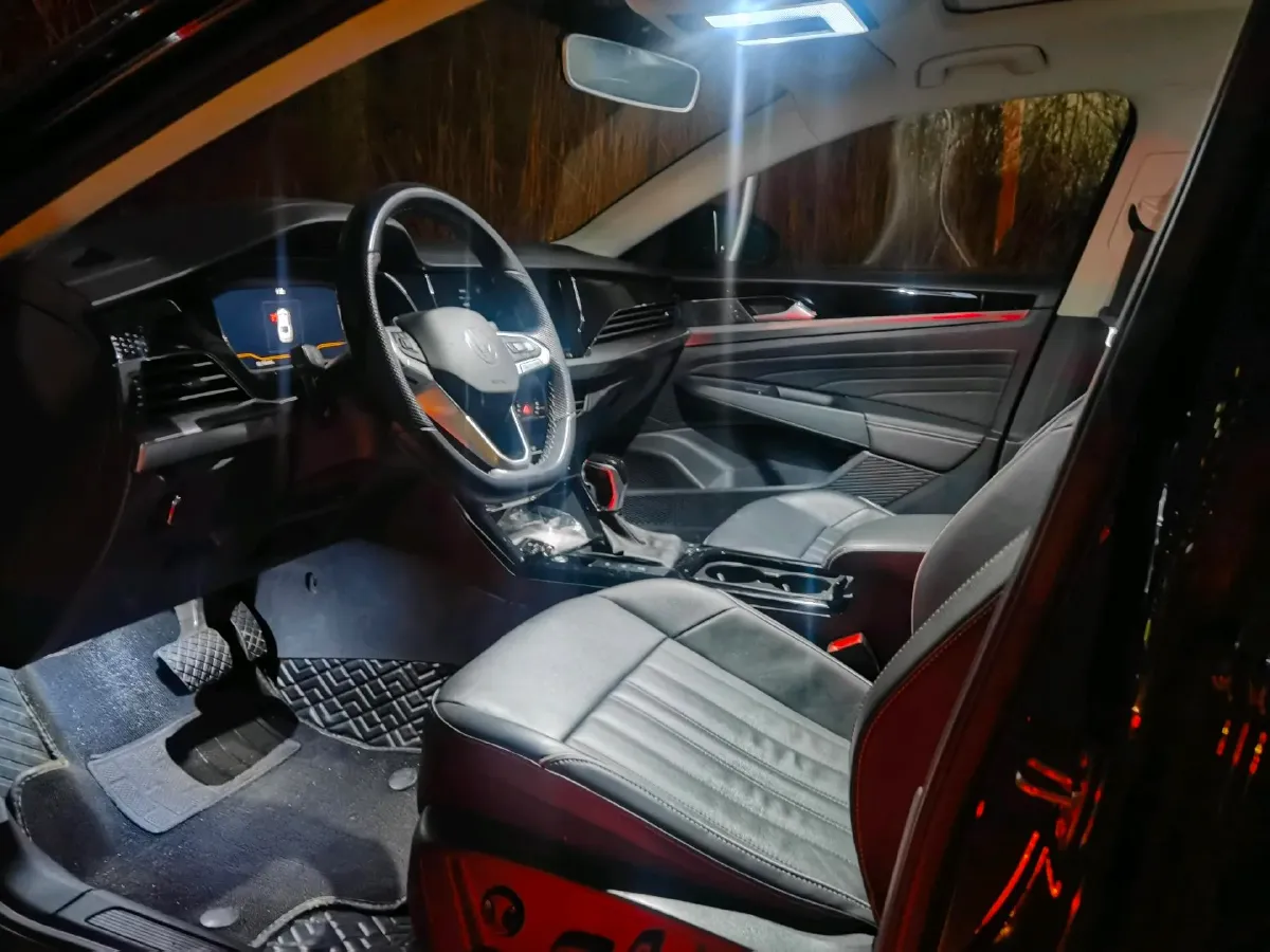 2022 Skoda Kodiak GT 2.0T 186HP L4 7DCT,autocango,china used car exporter,china ev exporter,chinese used car exporter,chinese used ev exporter