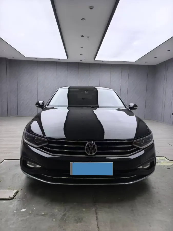 2020 Volkswagen Magotan 2.0T 186HP L4 7DCT,autocango,china used car exporter,china ev exporter,chinese used car exporter,chinese used ev exporter