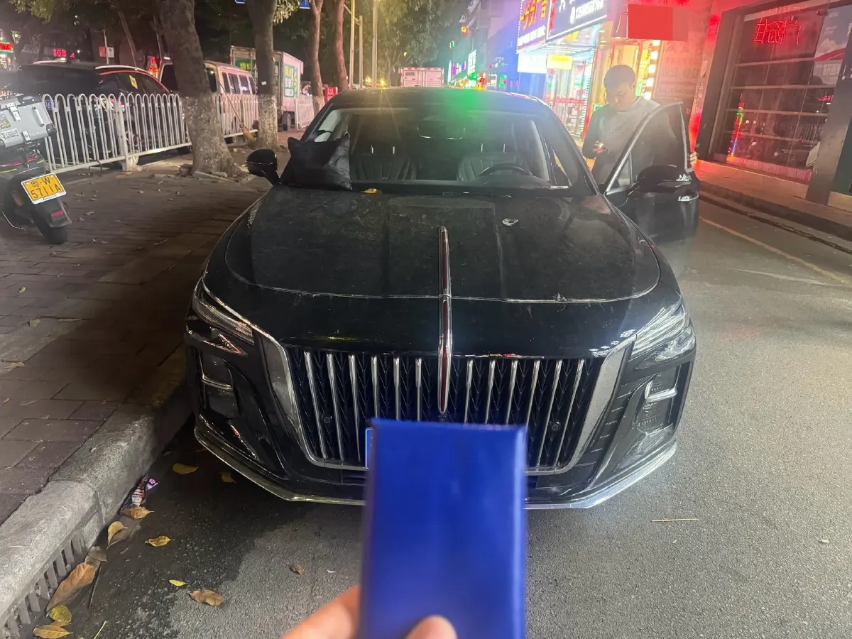 2024 HongQi H5 2.0T 224HP L4 8AT,autocango,china used car exporter,china ev exporter,chinese used car exporter,chinese used ev exporter