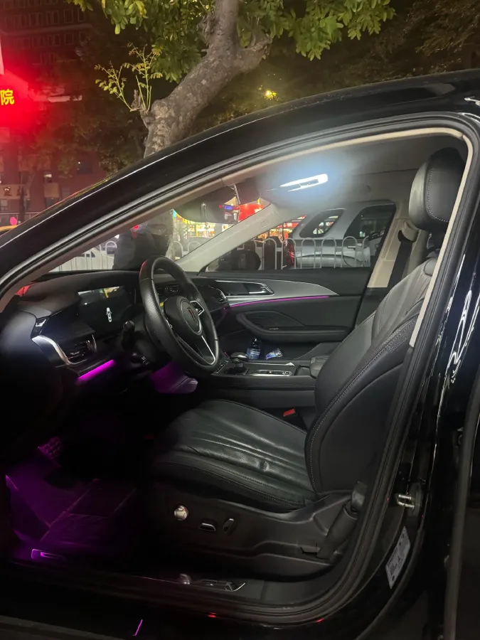 2024 HongQi H5 2.0T 224HP L4 8AT,autocango,china used car exporter,china ev exporter,chinese used car exporter,chinese used ev exporter