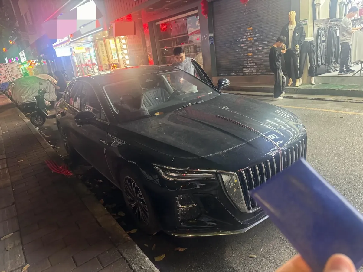 2024 HongQi H5 2.0T 224HP L4 8AT,autocango,china used car exporter,china ev exporter,chinese used car exporter,chinese used ev exporter
