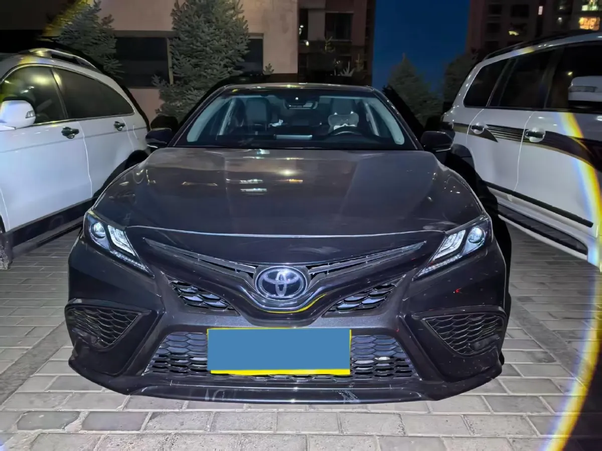 2023 Toyota Camry 2.5L 207HP L4 8AT,autocango,china used car exporter,china ev exporter,chinese used car exporter,chinese used ev exporter