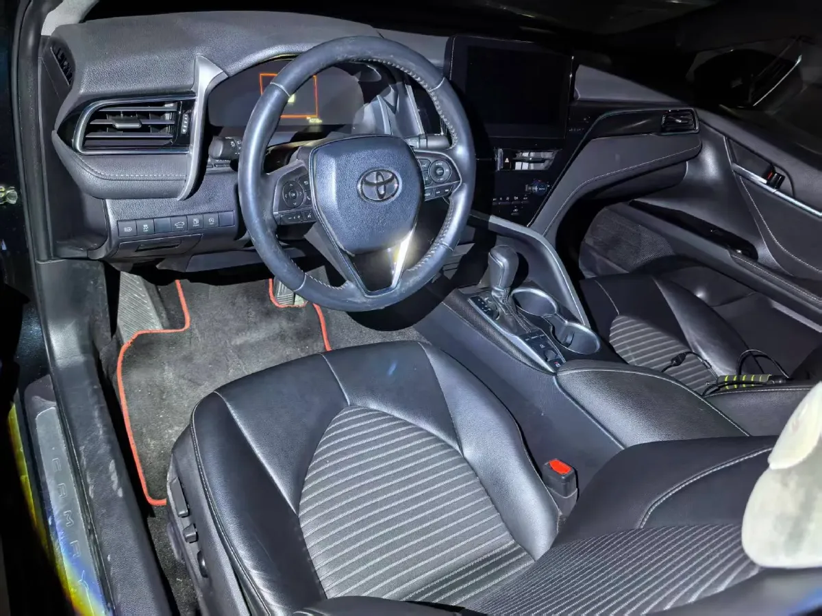 2023 Toyota Camry 2.5L 207HP L4 8AT,autocango,china used car exporter,china ev exporter,chinese used car exporter,chinese used ev exporter