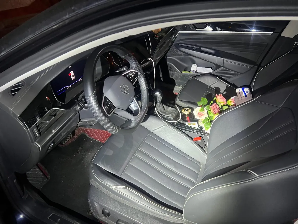 2023 Volkswagen Passat 2.0T 186HP L4 7DCT,autocango,china used car exporter,china ev exporter,chinese used car exporter,chinese used ev exporter