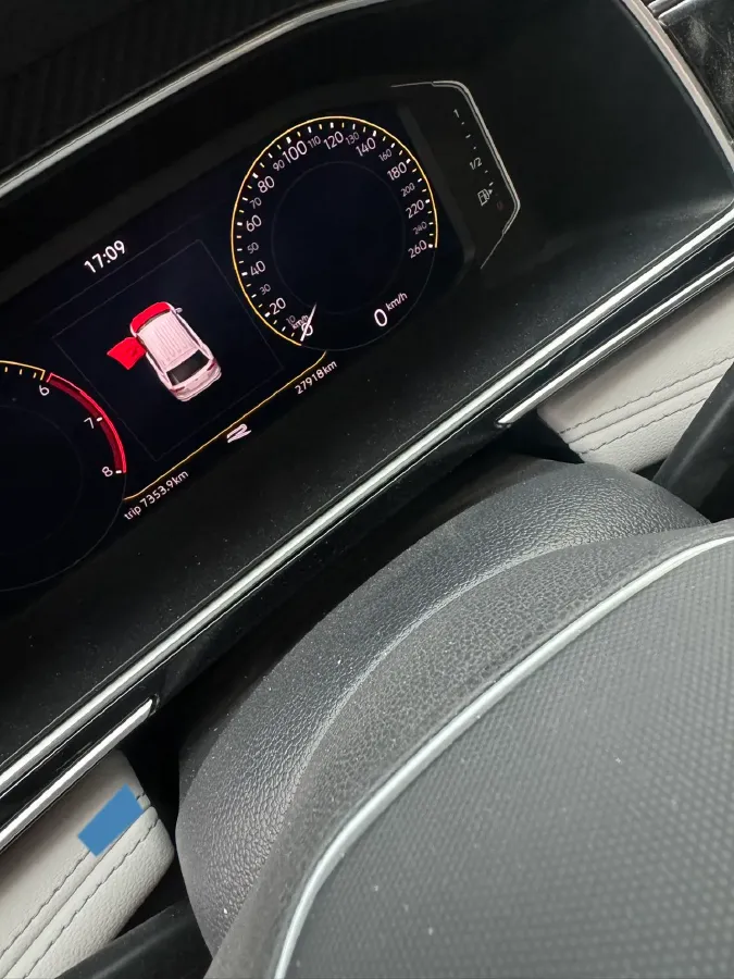 2024 Volkswagen Tiguan L 2.0T 186HP L4 7DCT,autocango,china used car exporter,china ev exporter,chinese used car exporter,chinese used ev exporter