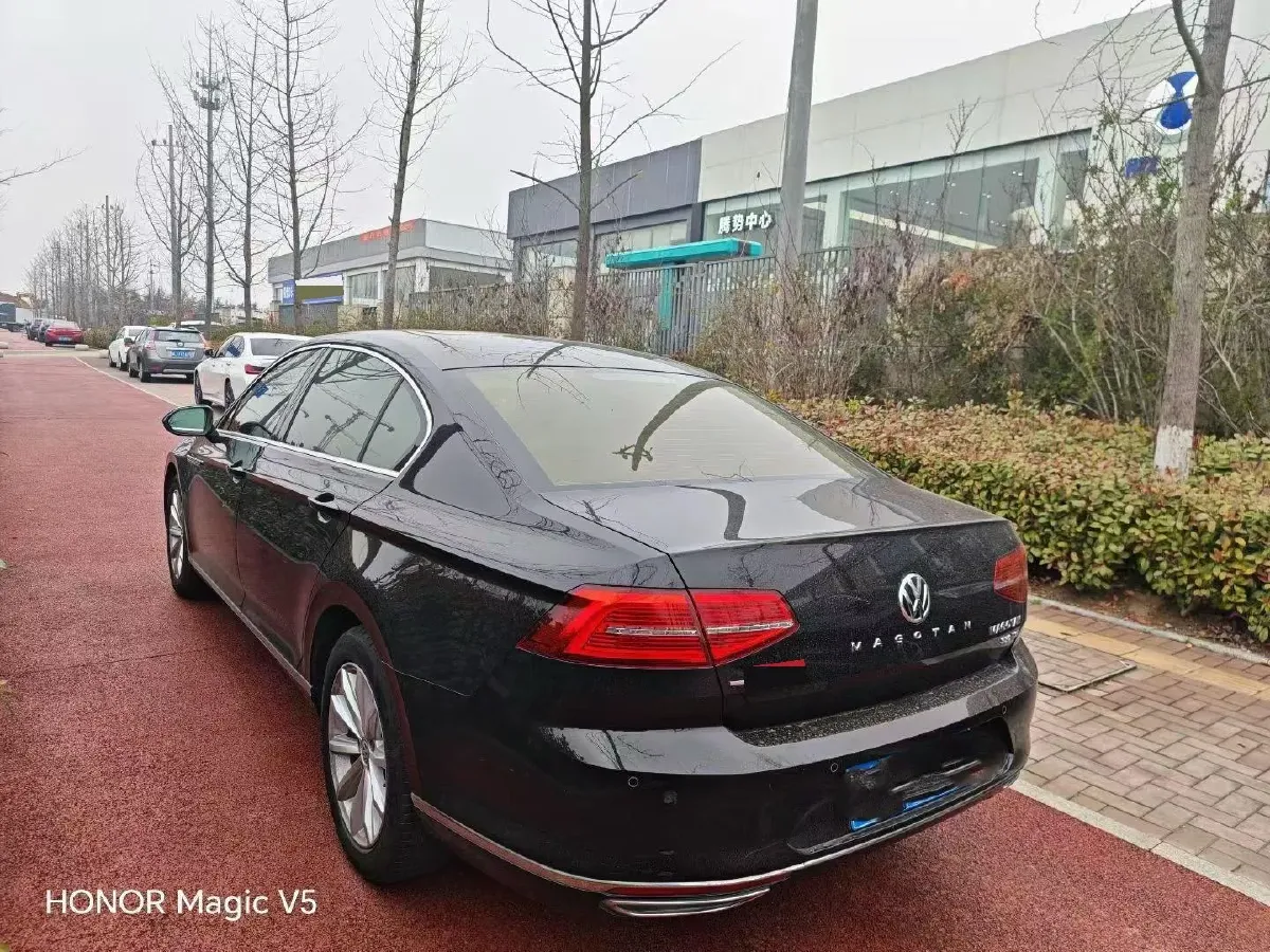 2020 Volkswagen Magotan 2.0T 186HP L4 7DCT,autocango,china used car exporter,china ev exporter,chinese used car exporter,chinese used ev exporter