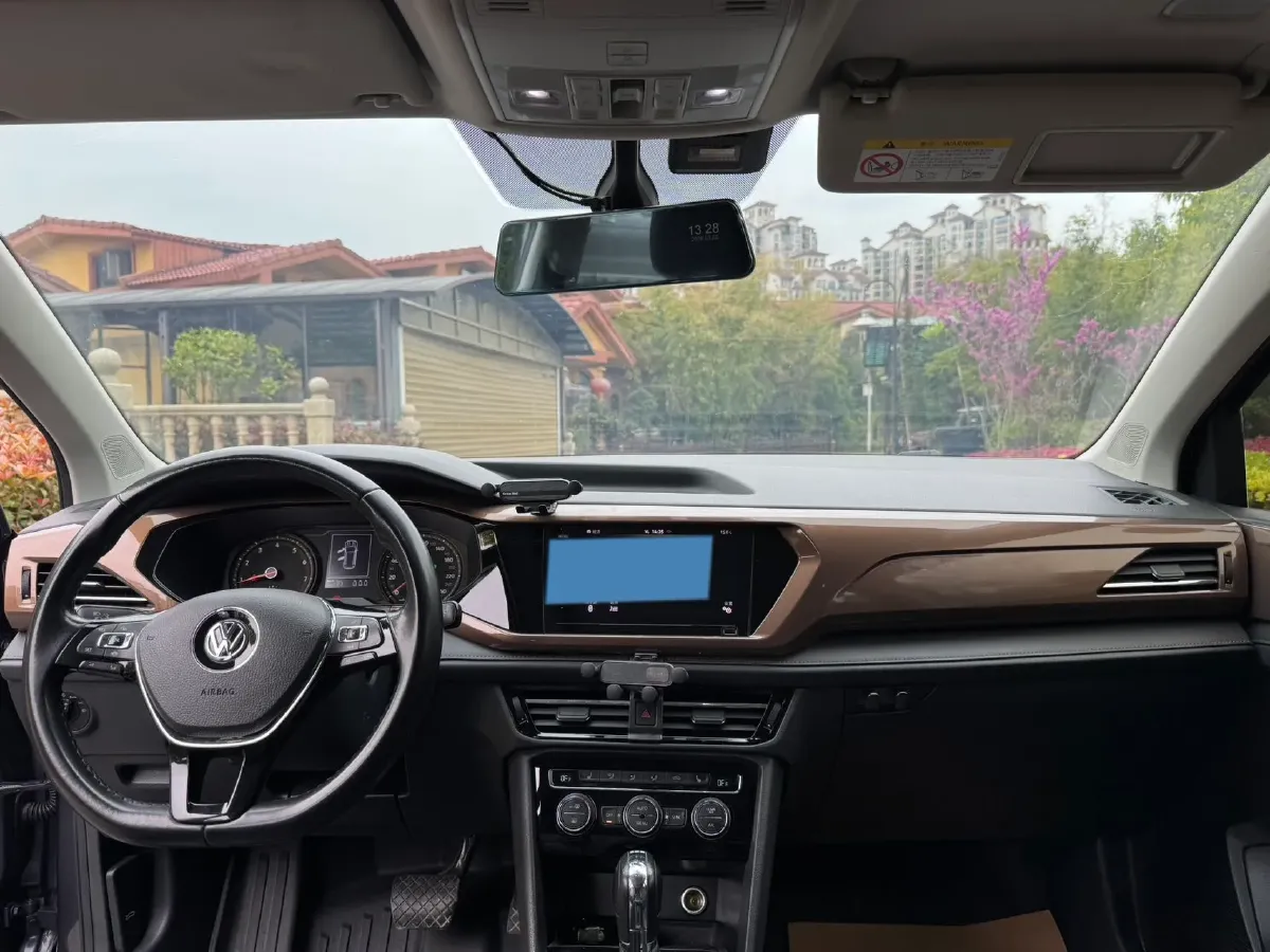 2021 Volkswagen Tharu 1.4T 150HP L4 7DCT,autocango,china used car exporter,china ev exporter,chinese used car exporter,chinese used ev exporter