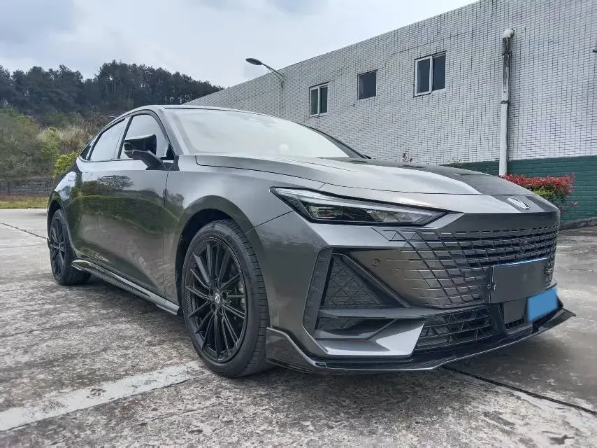 2023 ChangAn UNI-V 1.5T 188HP L4 7DCT,autocango,china used car exporter,china ev exporter,chinese used car exporter,chinese used ev exporter