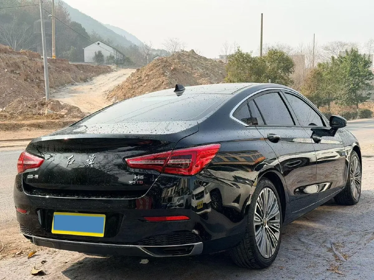 2020 HongQi H5 1.5T 169HP L4 7DCT,autocango,china used car exporter,china ev exporter,chinese used car exporter,chinese used ev exporter