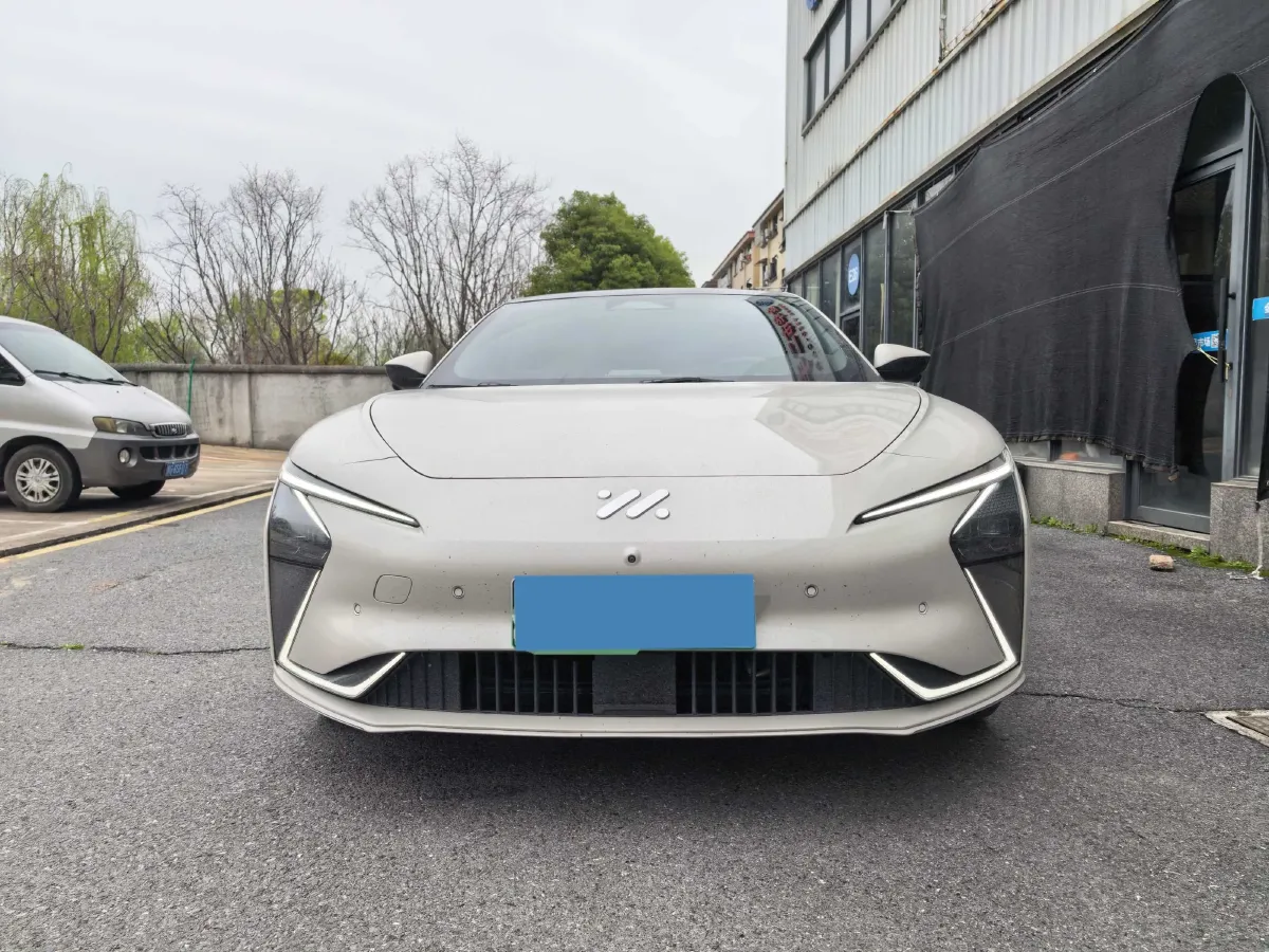 2022 IM L7 BEV 90KWH,autocango,china used car exporter,china ev exporter,chinese used car exporter,chinese used ev exporter