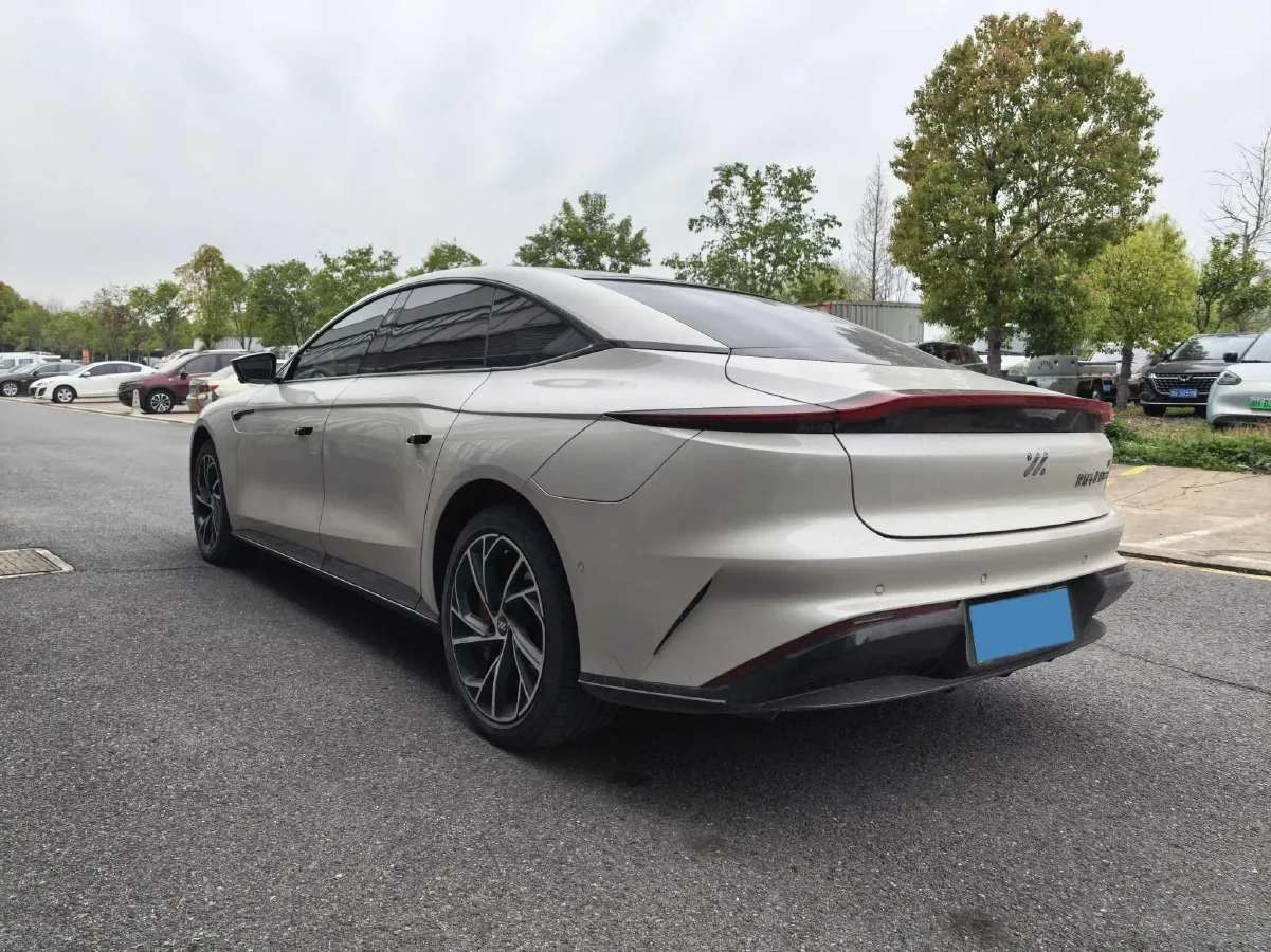 2022 IM L7 BEV 90KWH,autocango,china used car exporter,china ev exporter,chinese used car exporter,chinese used ev exporter