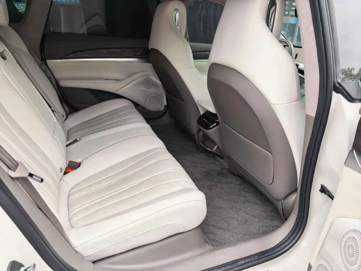 2022 IM L7 BEV 90KWH,autocango,china used car exporter,china ev exporter,chinese used car exporter,chinese used ev exporter