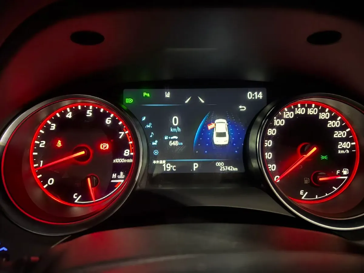 2022 Toyota Camry 2.0L 178HP L4 CVT,autocango,china used car exporter,china ev exporter,chinese used car exporter,chinese used ev exporter