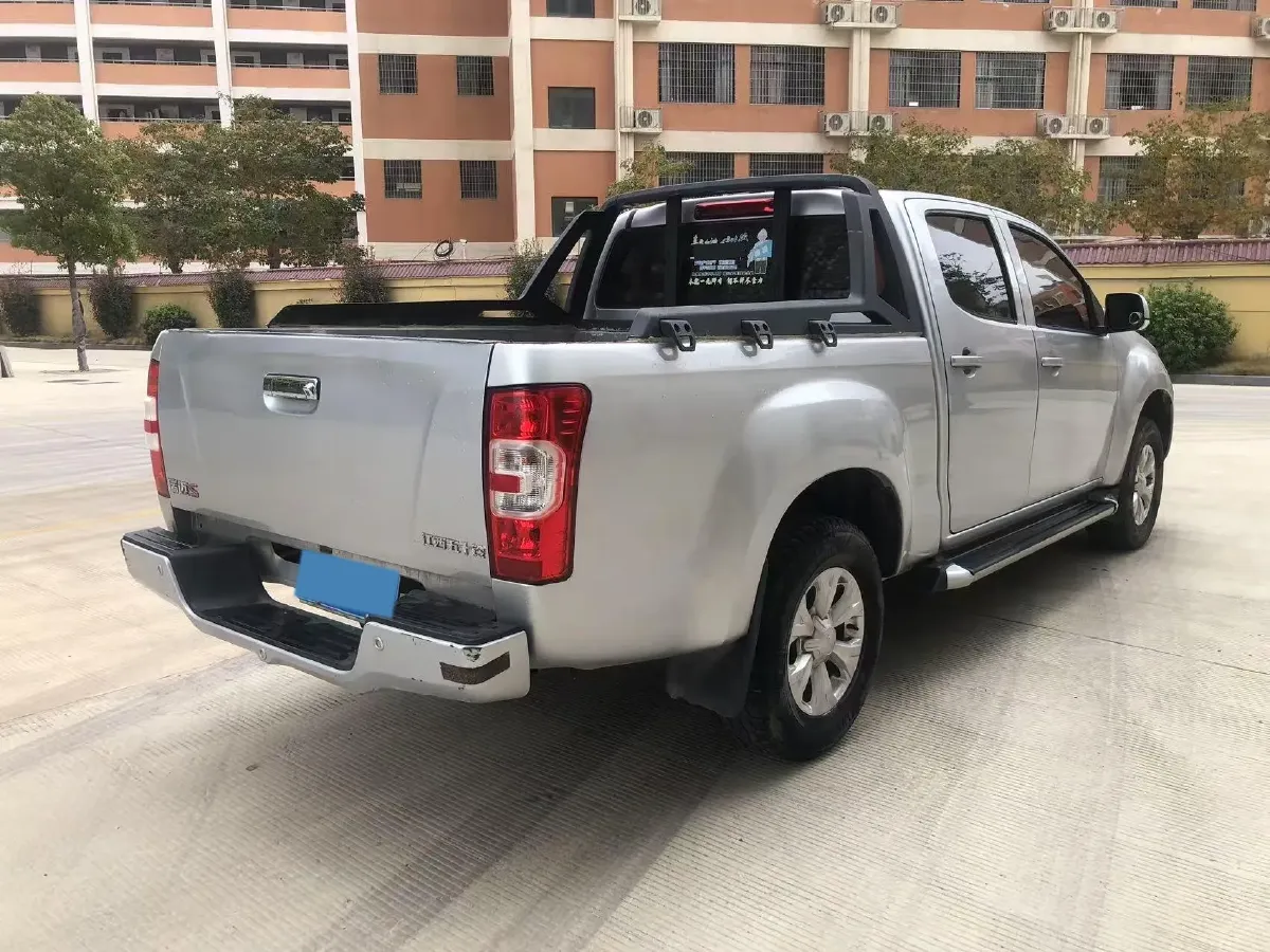 2019 Isuzu LingTuo 2.5T 129HP L4 6MT,autocango,china used car exporter,china ev exporter,chinese used car exporter,chinese used ev exporter