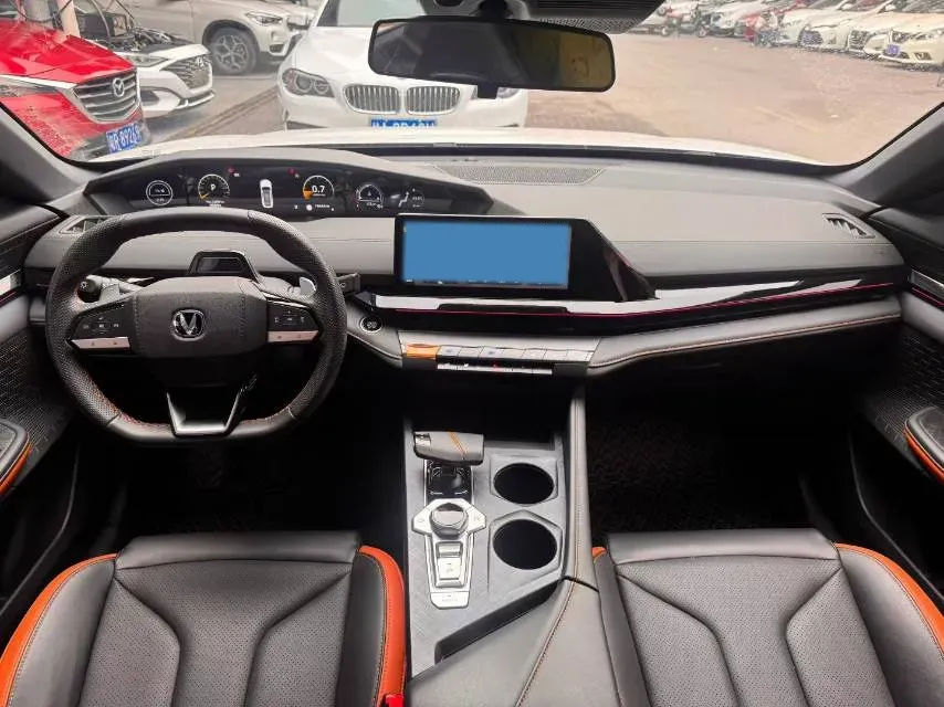 2023 ChangAn UNI-V 1.5T 188HP L4 7DCT,autocango,china used car exporter,china ev exporter,chinese used car exporter,chinese used ev exporter