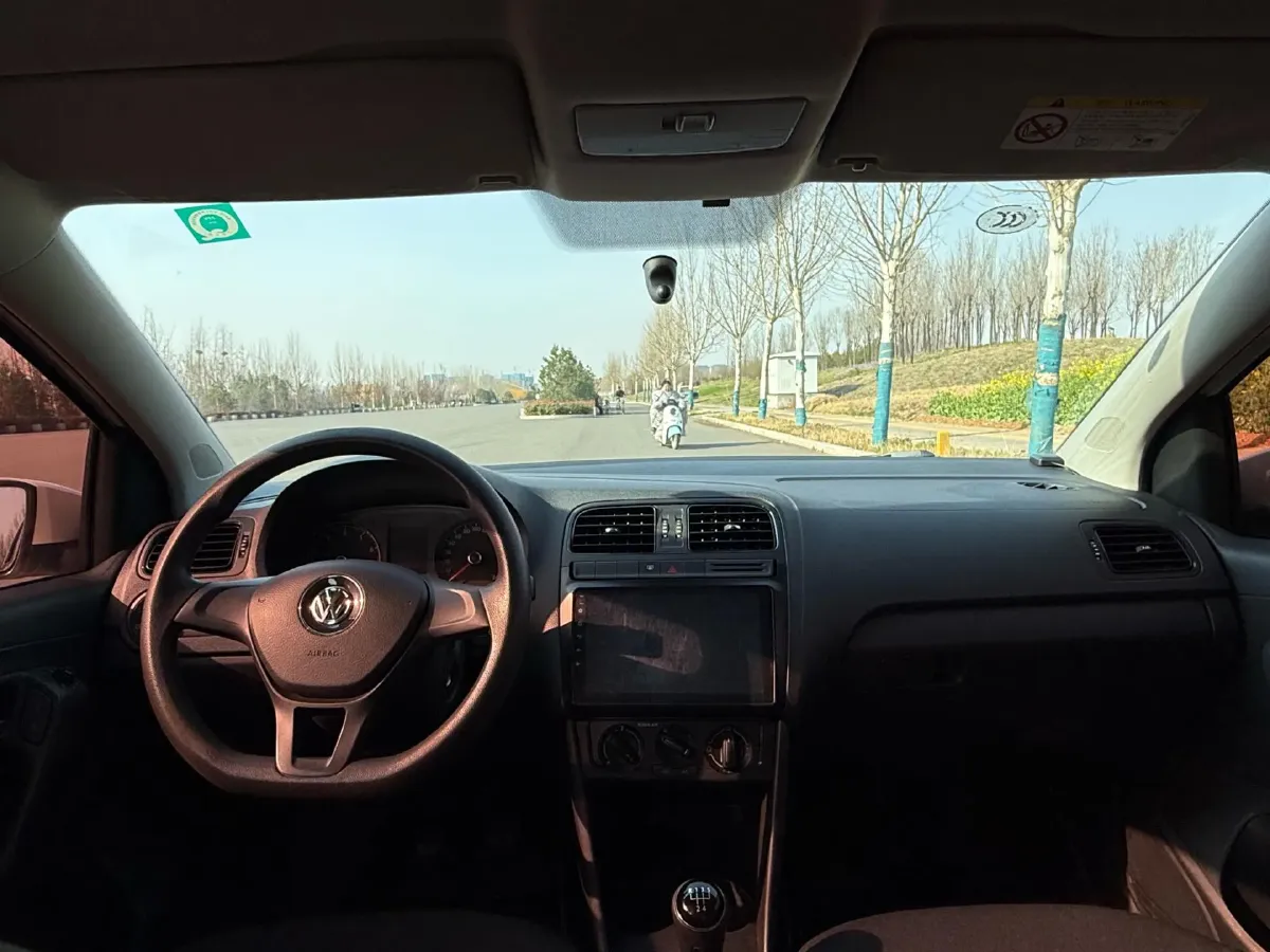 2016 Volkswagen Polo 1.4L 90HP L4 5MT,autocango,china used car exporter,china ev exporter,chinese used car exporter,chinese used ev exporter