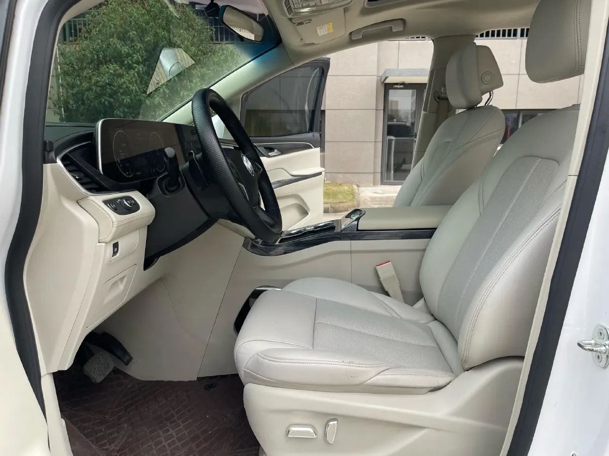 2022 Buick GL8 2.0T 237HP L4 9AT,autocango,china used car exporter,china ev exporter,chinese used car exporter,chinese used ev exporter